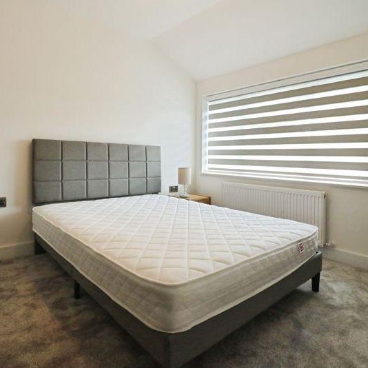 4 bedroom semi-detached house to rent - Photo 1
