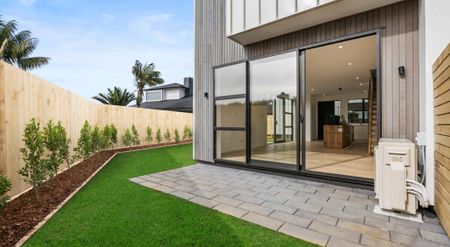 Modern Luxury - Unbeatable Location - Photo 4