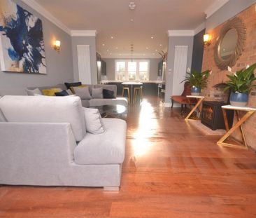 1 bedroom Flat To Let - Photo 1