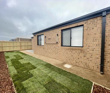 16 Erskine Road, Winter Valley - Photo 2