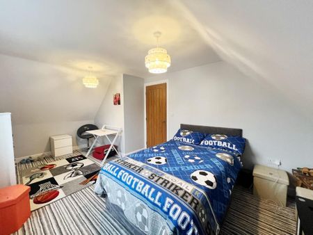 4 bedroom detached bungalow to rent - Photo 5