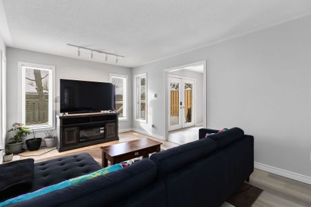 For Lease - 617 Wharncliffe Road Unit# 17, London South, Ontario - Photo 5