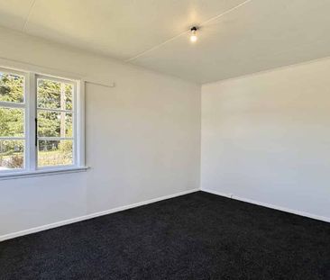 3-Bedroom Home in Wainuiomata - Photo 5