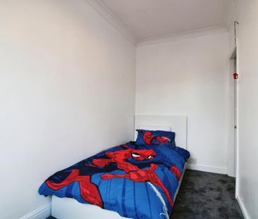 3 bedroom terraced house to rent - Photo 6
