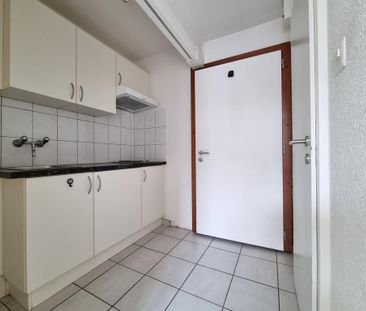 Vivez à deux pas de la ville, dans un quartier calme - Foto 1