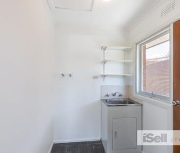 30 Kallista Road, Springvale, Vic 3171 - Photo 2