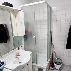 Gemeinde Wohnung 3 Zimmer Wohnungstausch oder das Aufgeben - Photo 2