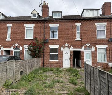 3 bedroom terraced house to rent - Photo 5