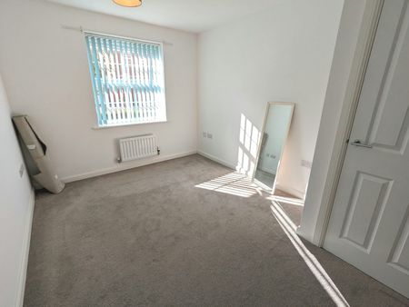 Flat to rent on - Photo 5
