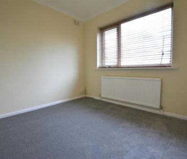 2 bedroom maisonette to rent - Photo 2