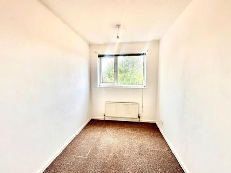 3 bedroom House To Let - Photo 5