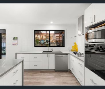 FOUR BEDROOM HOME - Photo 2