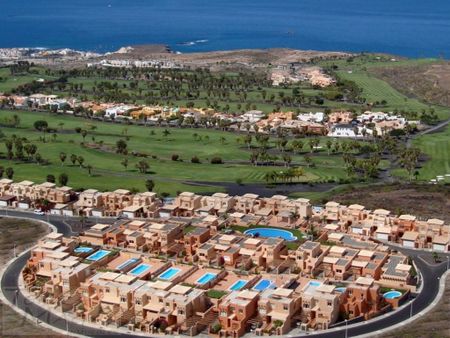 2 room luxury Villa for rent in Adeje, Canary Islands - Photo 5