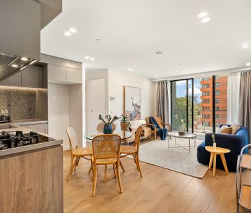 Sunlit Spaces and Scenic Views - Photo 1