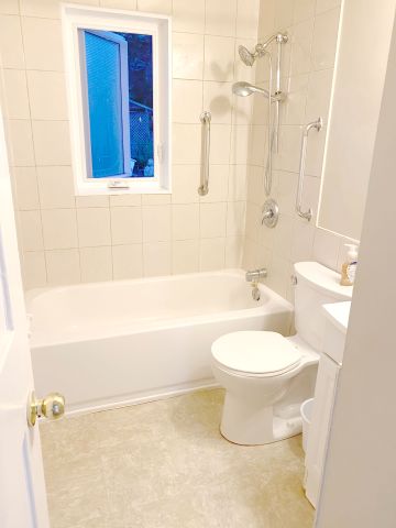 For Lease - 112 Leland Street Unit# 1st Floor Room, Hamilton, Ontario - Photo 4