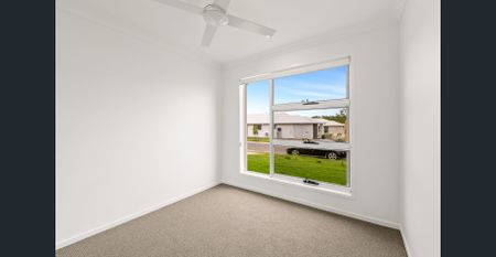 BRAND NEW SPACIOUS AND STYLISH 4 BEDROOM FAMILY HOME WITH DOUBLE AIR CON! - Photo 5