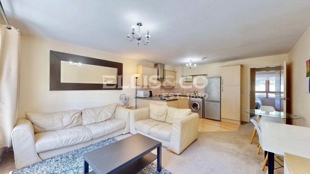 Northfield Avenue, W13, London - Photo 1