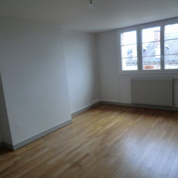 Location Appartement 4 pièces 86m² LIMOGES 87000 - Photo 1