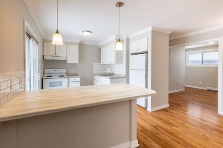 For Lease - 209 Oxford Street Unit# 2, Orillia, Ontario - Photo 4