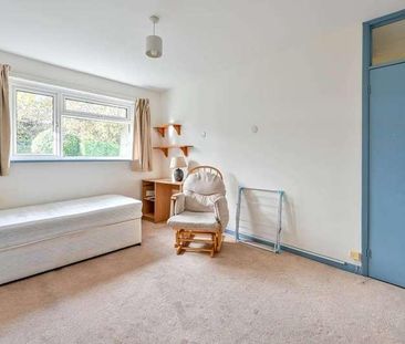 Guildford Park Avenue, Guildford, GU2 - Photo 3