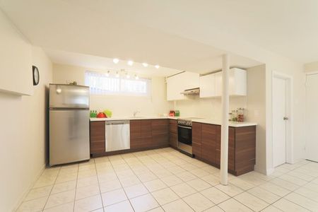 For Lease - 45 Landfair Crescent Unit# Lower, Toronto, Ontario - Photo 3
