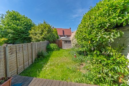 Station Road, CM24, Stansted - Photo 3