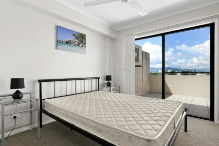 Unit 407/92-98 Digger Street, Cairns North. - Photo 2