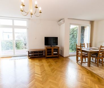 Barlang utca - Photo 1