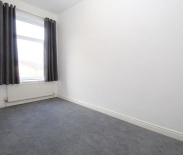 2 bedroom property to rent - Photo 2