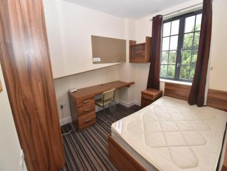 6 bedroom apartment to rent - Photo 4