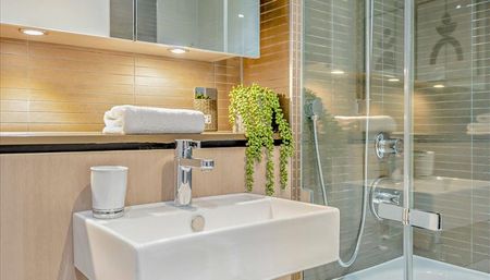 3 bedroom apartment to rent - Photo 2