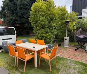 Thornbury - Photo 4
