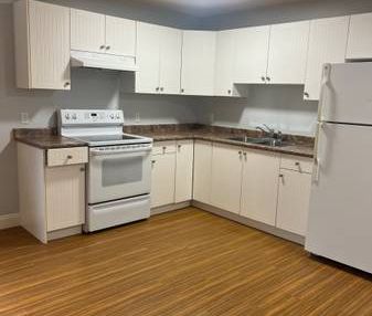 $1900 everything included 2 bedroom basement suite - Photo 2