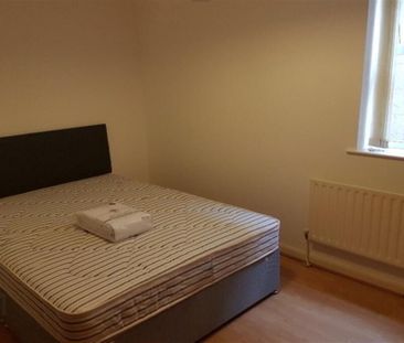 Apt 6 99, 101 Eglantine Avenue, Belfast, BT9 6RW - Photo 2