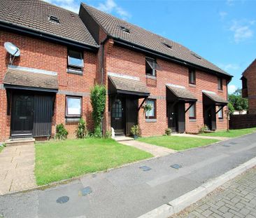 2 bedroom maisonette to rent - Photo 2