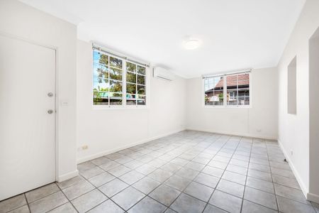 4/4 Sutherland Road, Chatswood - Photo 2