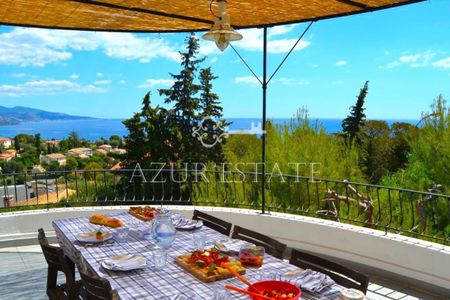 ROQUEBRUNE CAP MARTIN/HAMEAU : VILLA AVEC PISCINE VUE MER - Photo 3