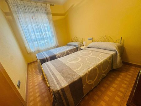 2 room luxury Apartment for rent in Benicassim, Valencia - Photo 4