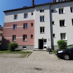 Wohnen mit Wohlfühlfaktor: modernisierte 3-Zimmer-Erdgeschosswohnung in Braunau – hell, praktisch aufgeteilt und ideal gelegen für entspanntes und komfortables Wohnen! Ab sofort verfügbar! - Foto 2