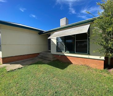 62 Duri Road, TAMWORTH NSW 2340 - Photo 6