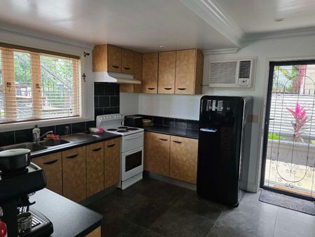 Cairns North - Photo 3