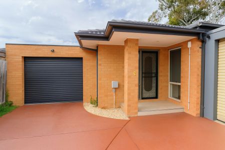 Modern, Efficient Living in a Prime Dandenong Location - Photo 2
