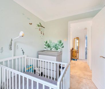 3 bedroom flat to rent - Photo 6