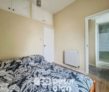 Ferry Road, Grangetown, Cardiff - Photo 1