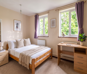 3 bedroom flat to rent - Photo 2