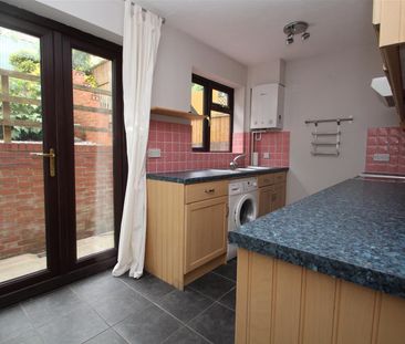 Mylne Close, High Wycombe - Photo 3