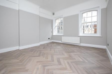 3 bedroom flat to rent - Photo 2