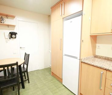 Carrer de Girona, Barcelona, Catalonia 08037 - Photo 4