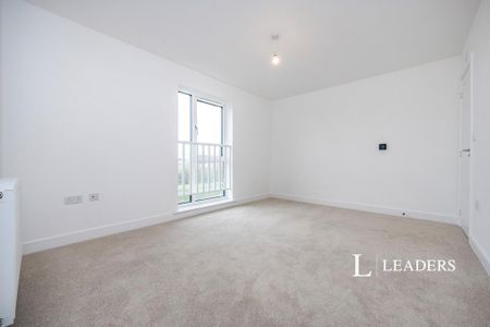 2 bedroom flat to rent - Photo 4