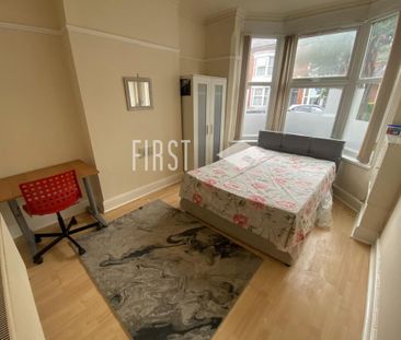 4 bedroom terraced house to rent - Photo 2